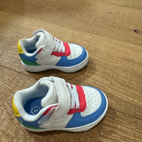Cat & Jack toddler sneakers (5T) - Picture 7 of 9
